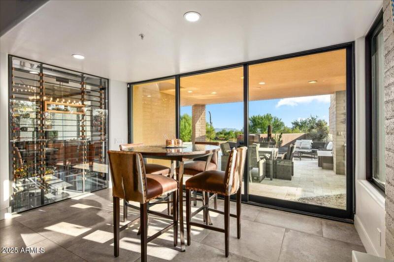 23-Breakfast Nook Views