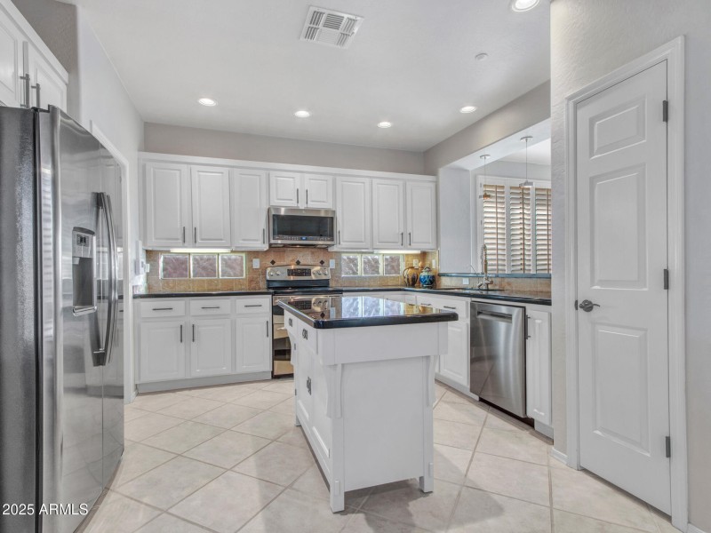 06-Kitchen-(1)