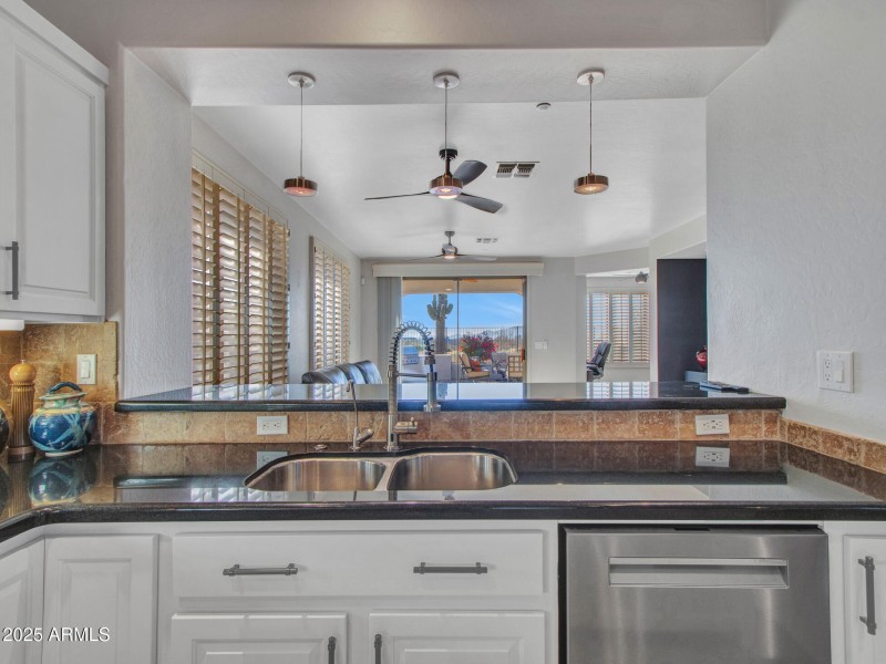 06-Kitchen-(5)