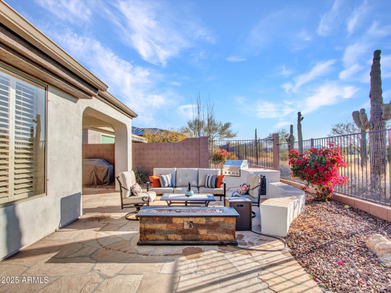 09-Backyard-(8)