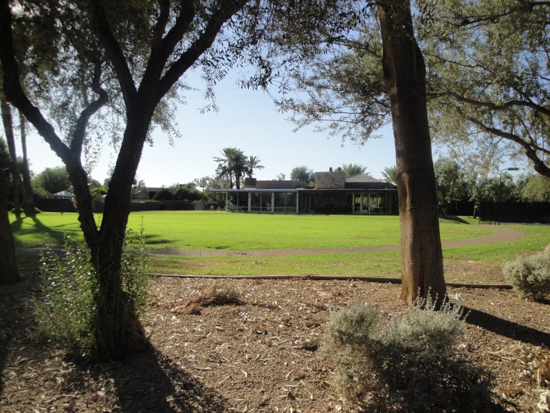 GAINEY CLUBHOUSE
