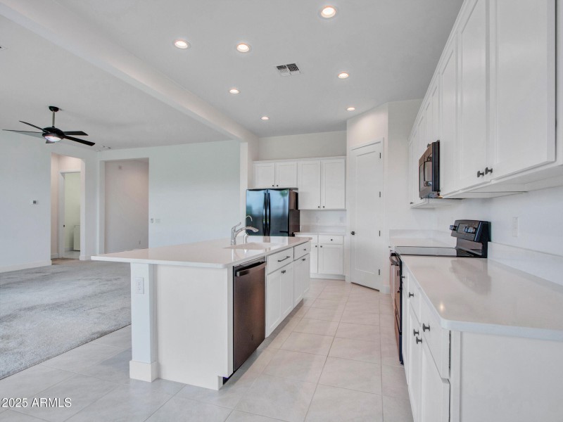 15-Kitchen-(3)