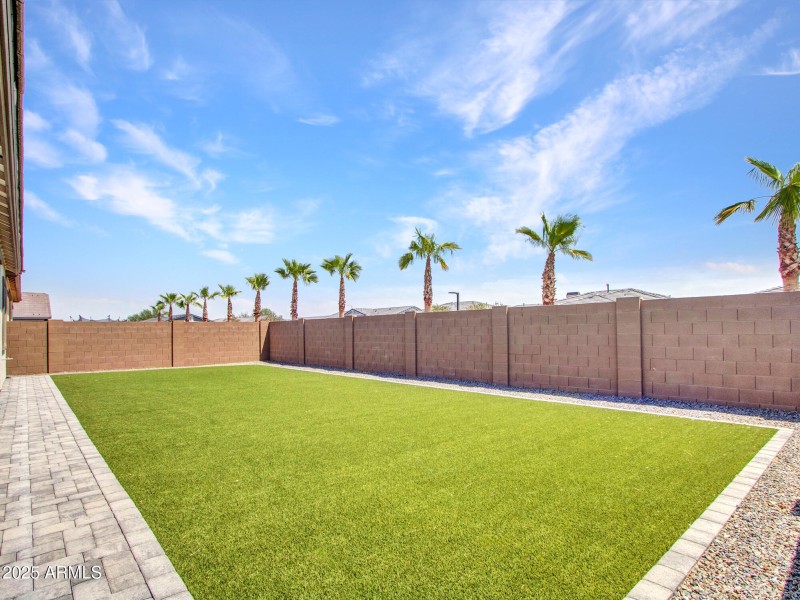 18-Backyard-(1)