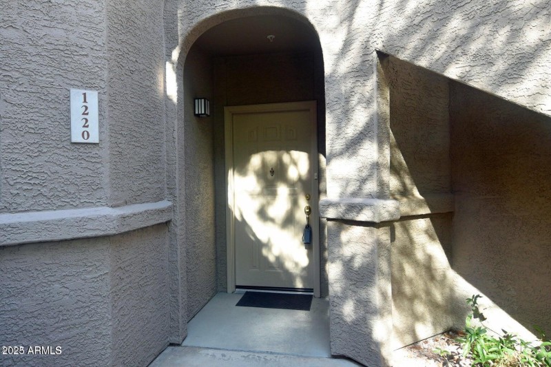 FRONT ENTRY