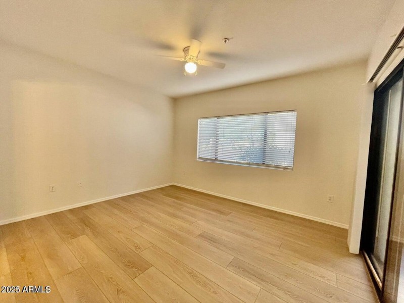 LARGE MASTER SUITE