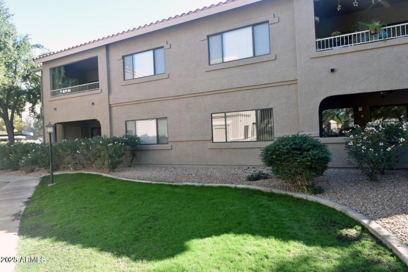 BACK VIEW OF UNIT