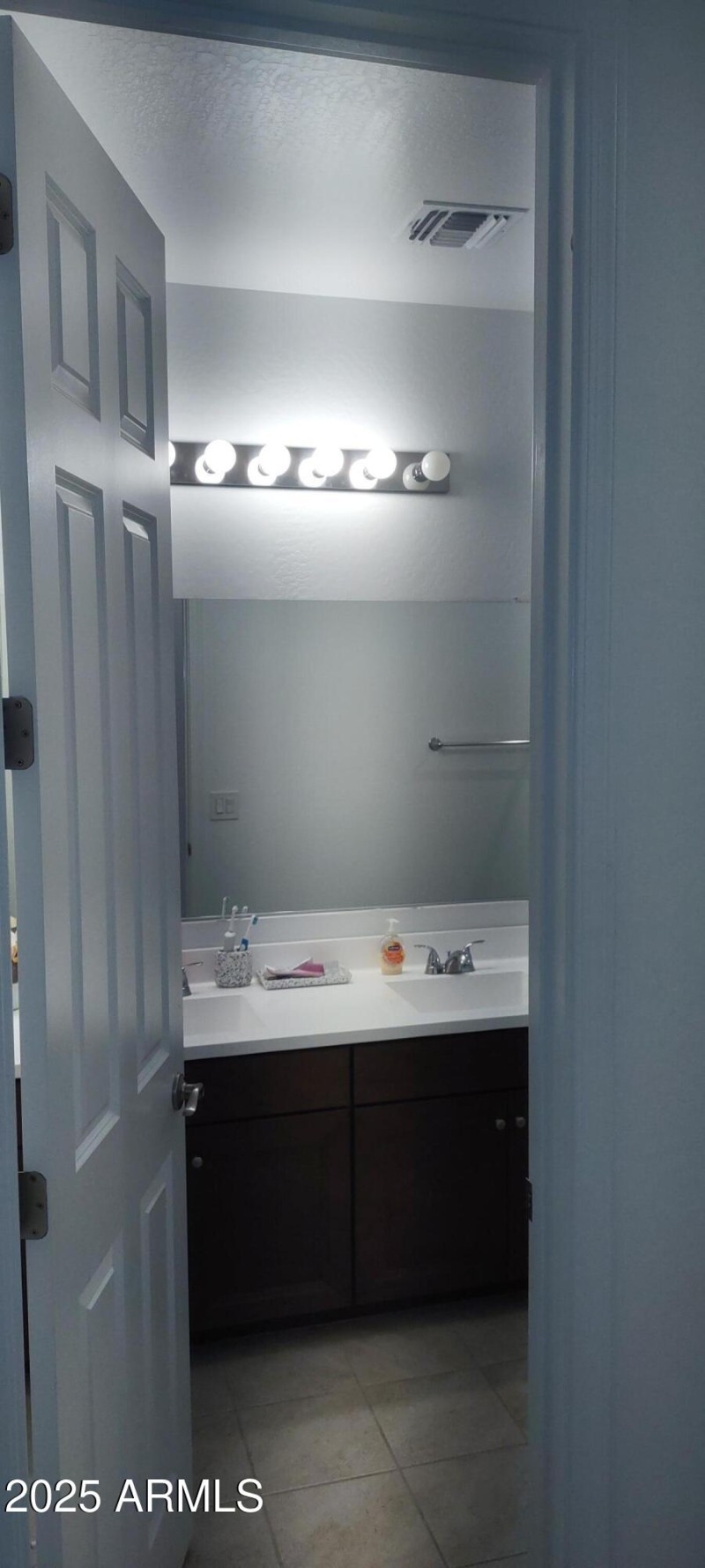 2025 BH 2nd bath in entry hallway 100001