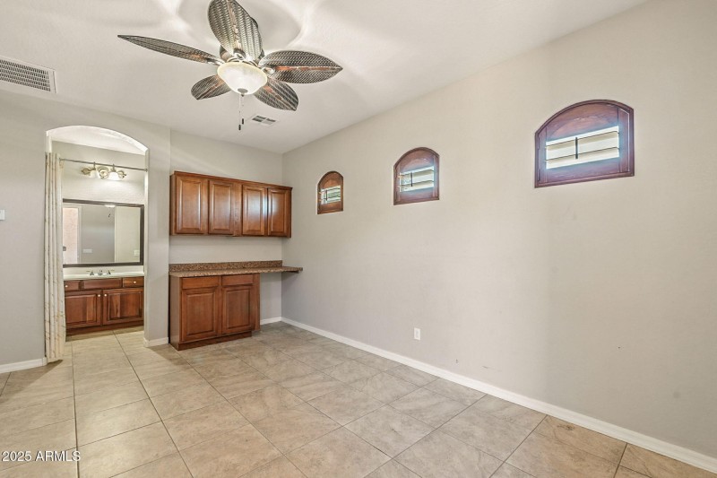 72-web-or-mls-Parkcrest-72