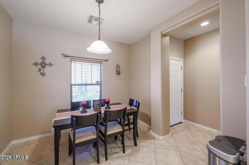 Breakfast Nook