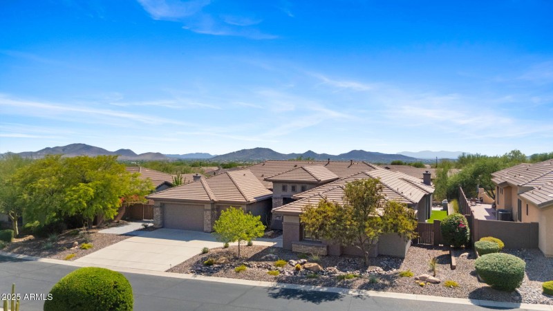 41714 N SIGNAL HILL CT