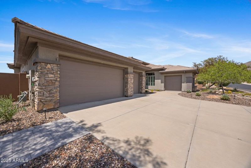 41714 N SIGNAL HILL CT