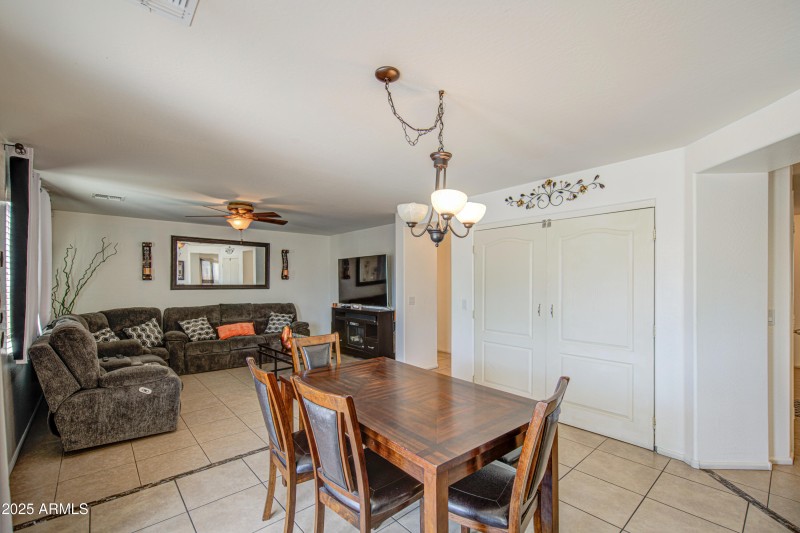 Dining Area 1