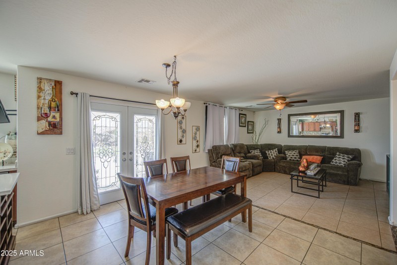 Dining Area 2
