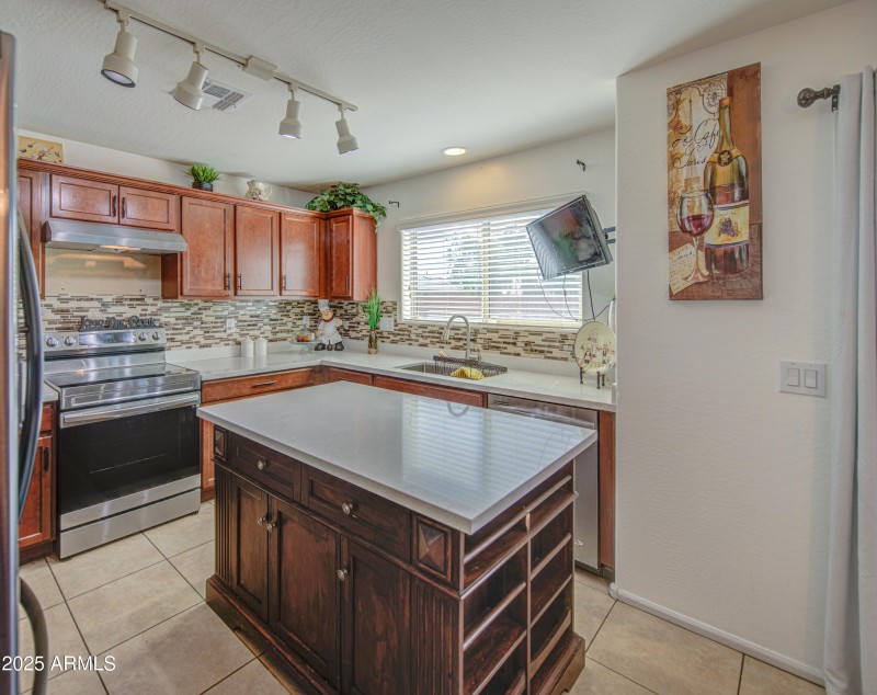 Kitchen 1