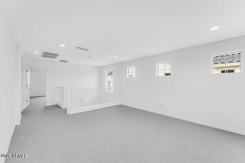 20250328220527326121000000-o