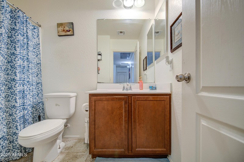 Bathroom 2-pic 1