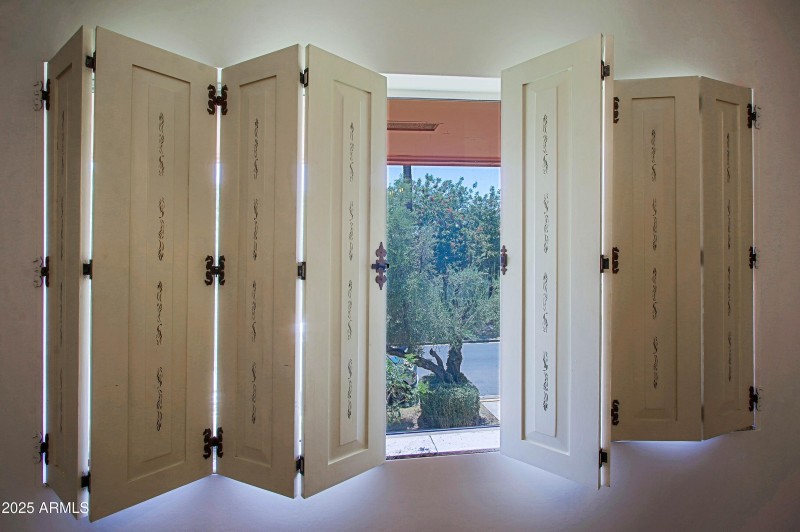 Custom shutters