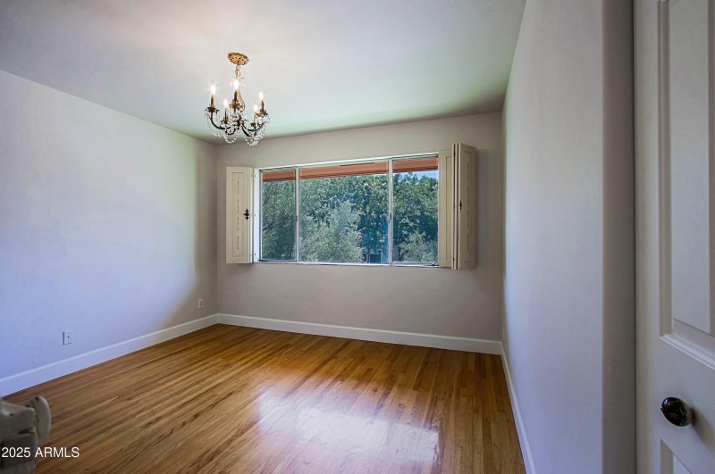 Guest bedroom