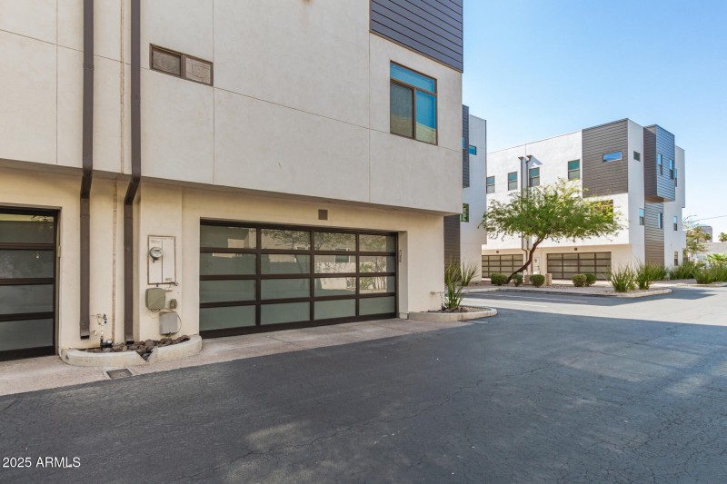 37 Coronado
