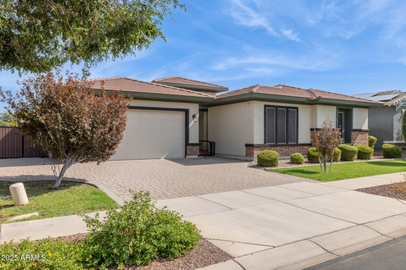 2-web-or-mls-7454-e-peralta-ave