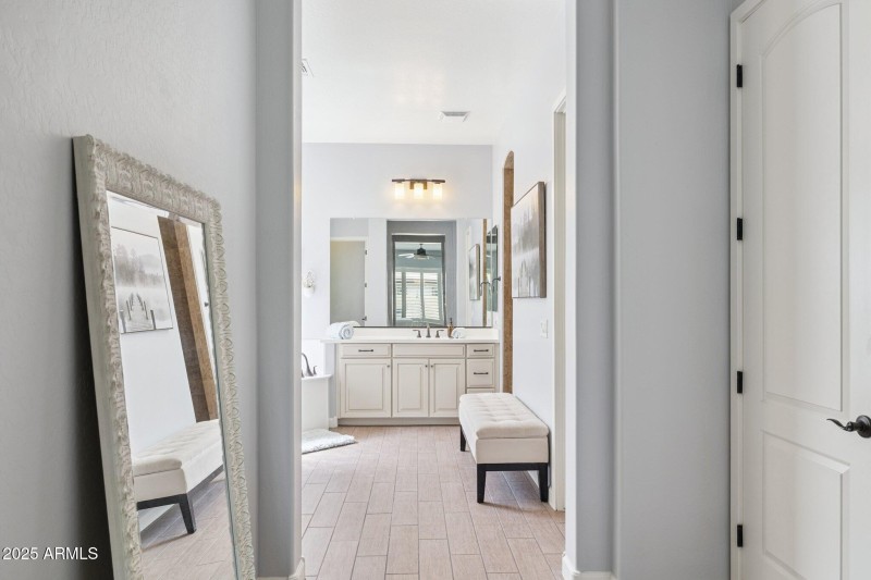 20-web-or-mls-7454-e-peralta-ave