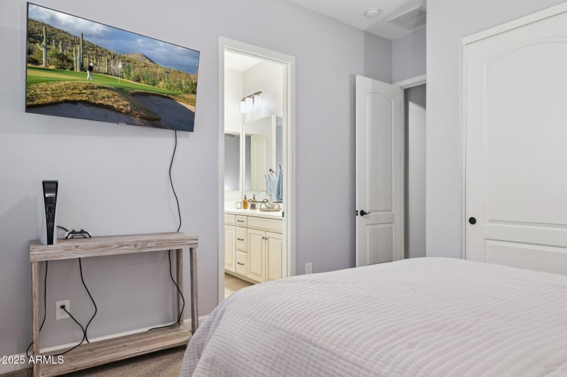 27-web-or-mls-7454-e-peralta-ave