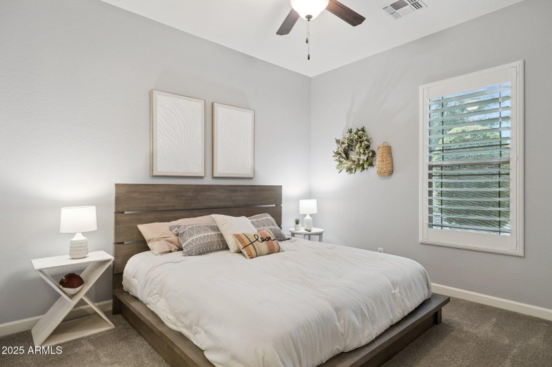 28-web-or-mls-7454-e-peralta-ave