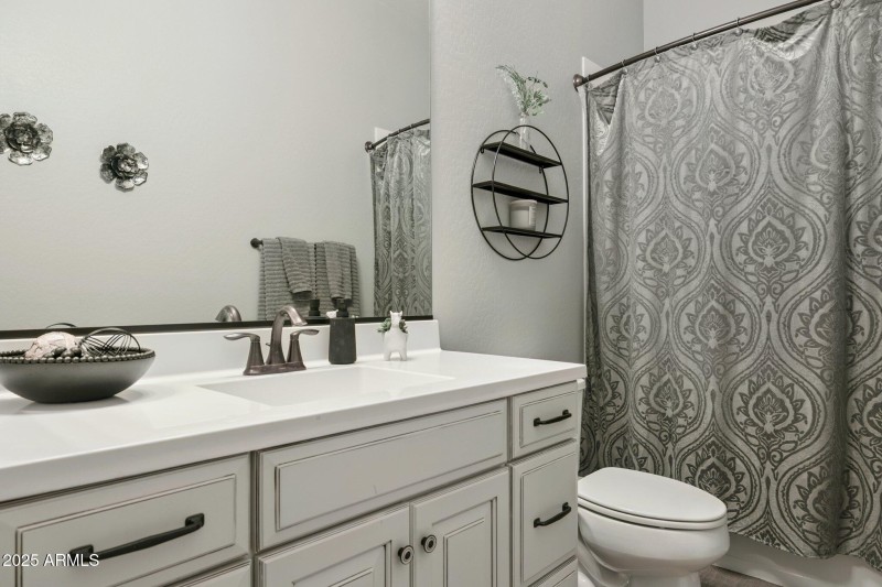 35-web-or-mls-7454-e-peralta-ave