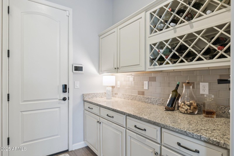 37-web-or-mls-7454-e-peralta-ave