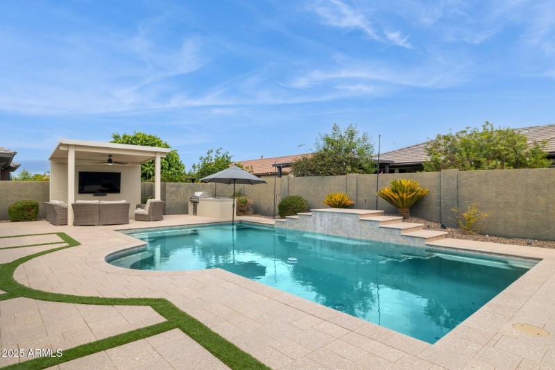 41-web-or-mls-7454-e-peralta-ave