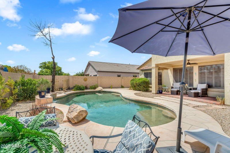Private pool