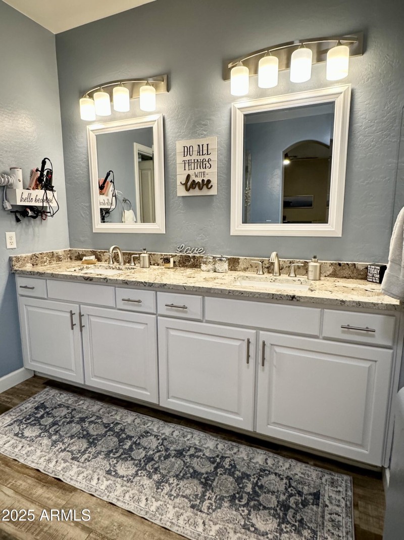 Owner suite Vanity