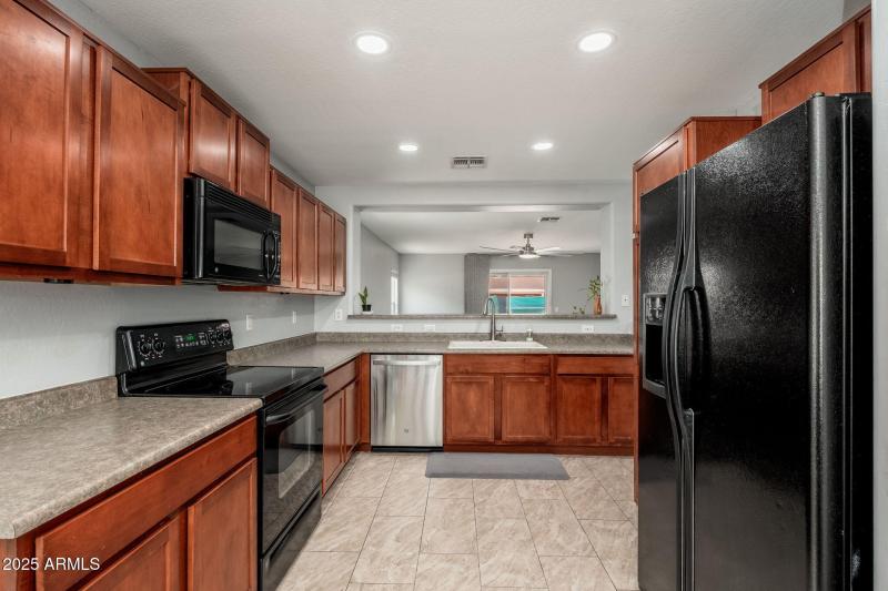 4029 E Superior Rd - 09