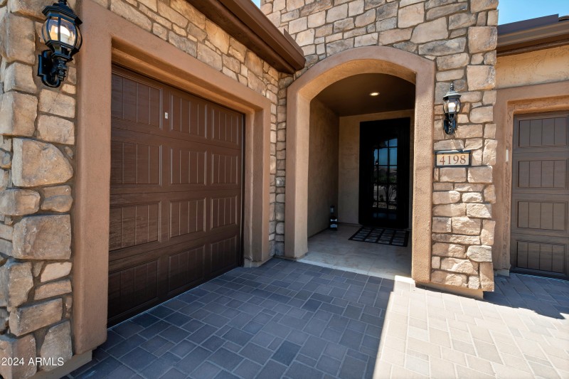 4198 N Spyglass Dr