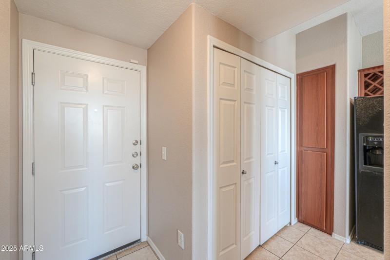 9820 N CENTRAL Avenue, 212