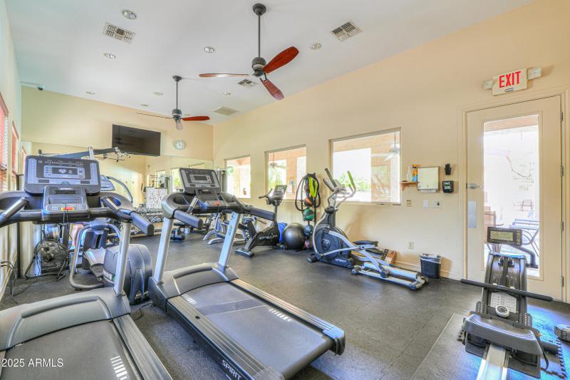 9820 N CENTRAL Avenue, 212