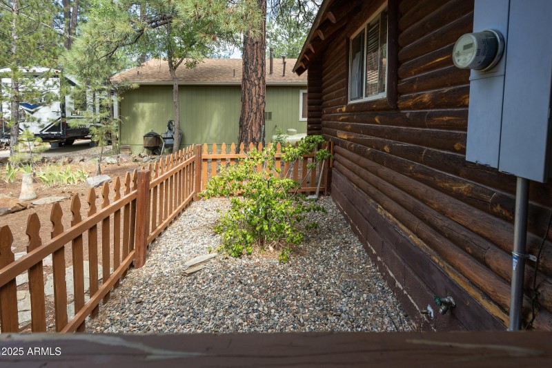 575 Oak 031