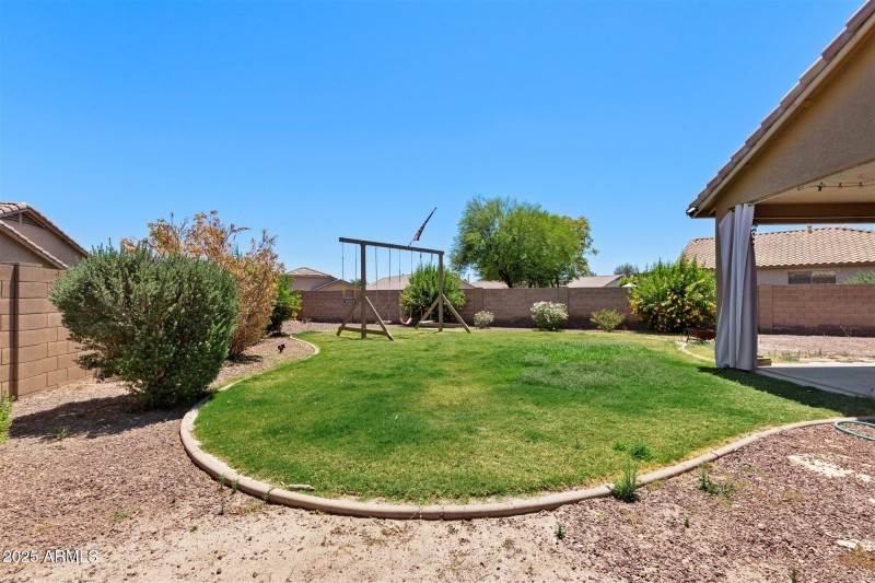 20-Backyard