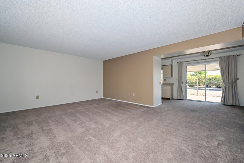 Living Room-Breakfast Room