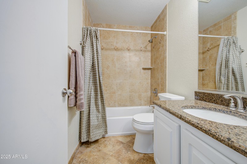 Bathroom 2-pic 1