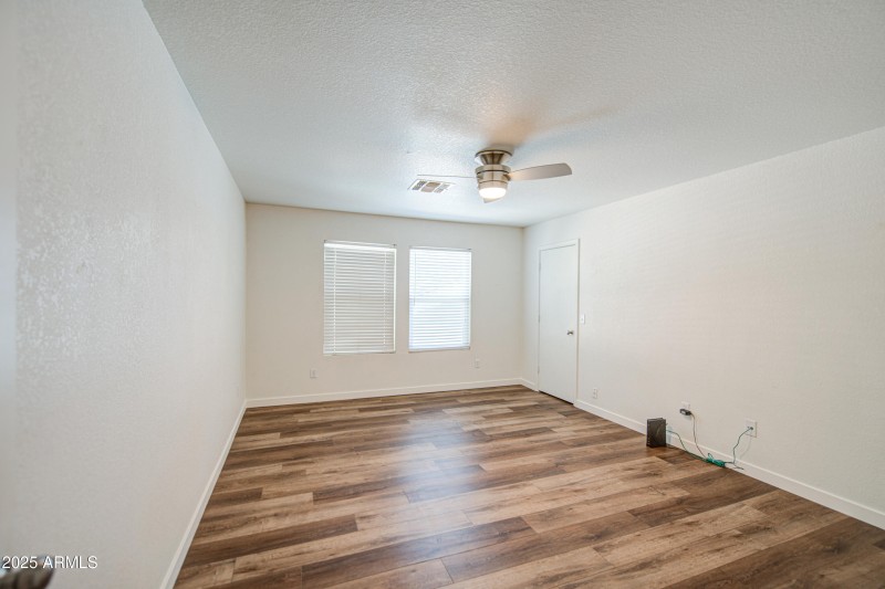 Bedroom 2-pic 1