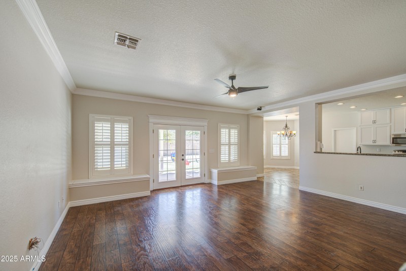 Family Room 4