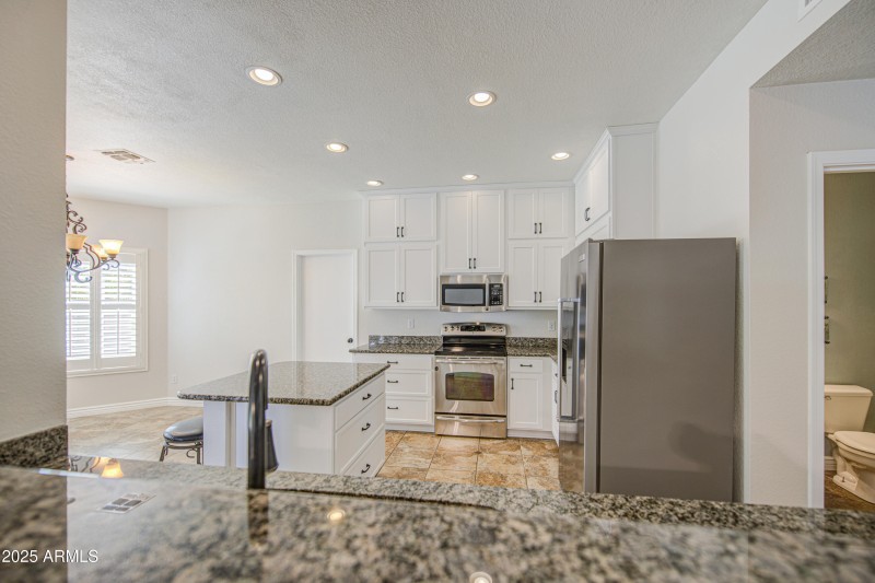 Kitchen 11