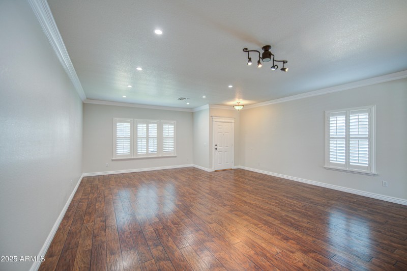 Living Room 4