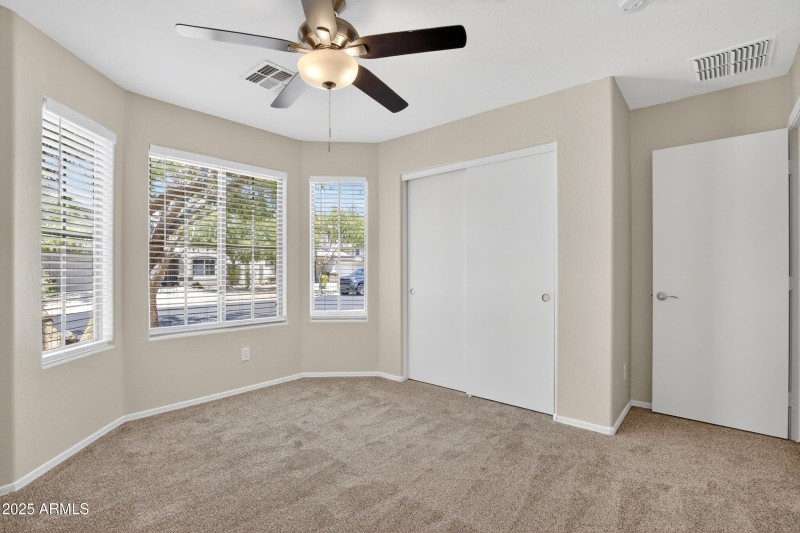 37_042_095_a4m_smcqn