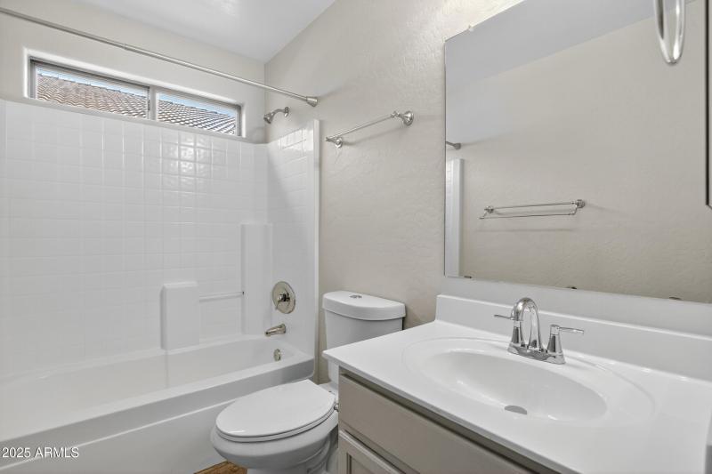 38_043_098_a4m_smcqn