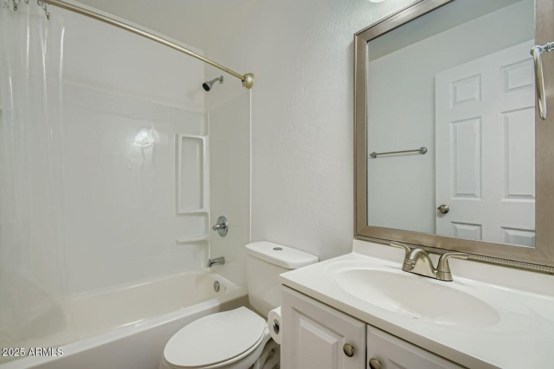Kat bathroom