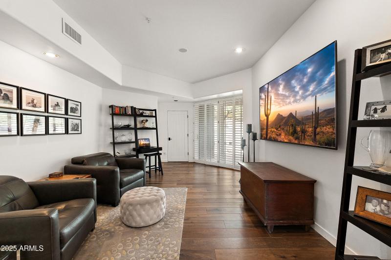 3rd bedroom/ family room