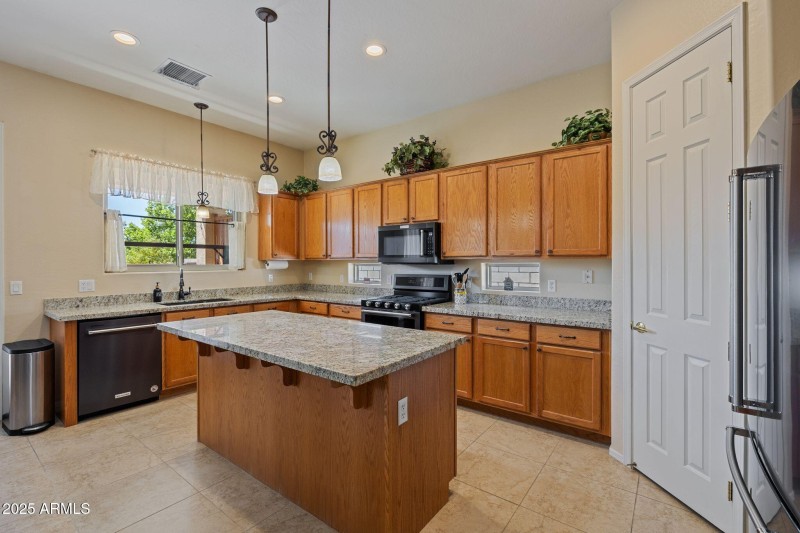 024-Kitchen