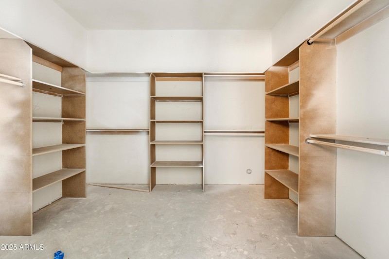 Primary Closet (1)